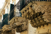 noto